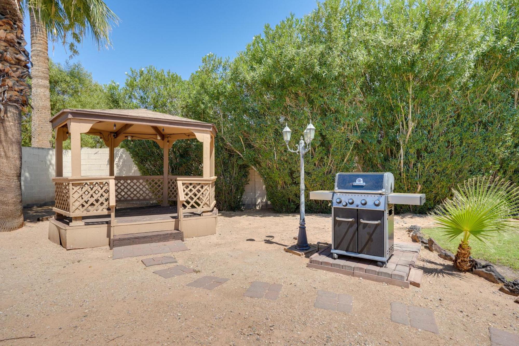 Phoenix Home With Pool About 10 Mi To Camelback Mtn Ngoại thất bức ảnh