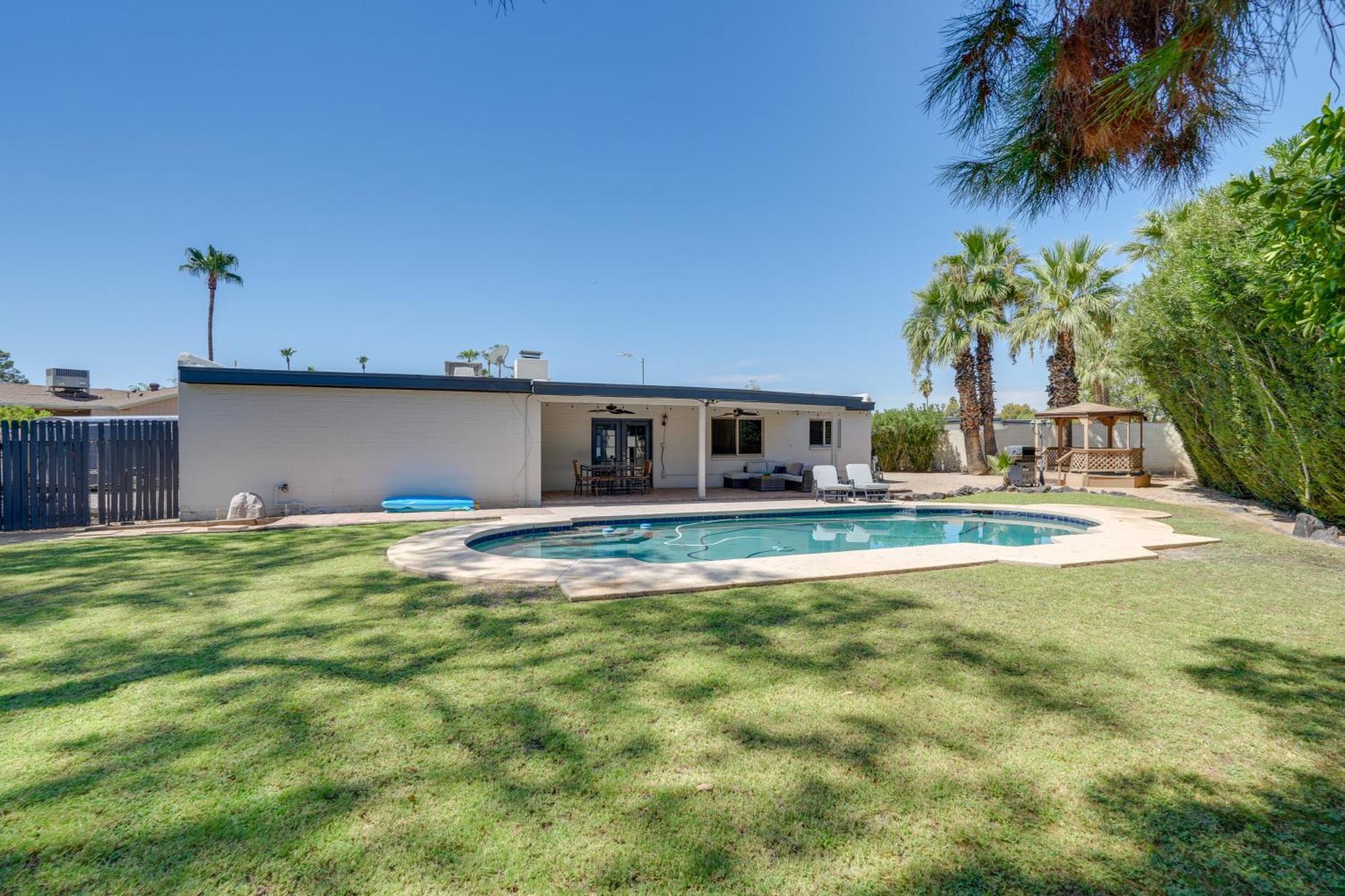 Phoenix Home With Pool About 10 Mi To Camelback Mtn Ngoại thất bức ảnh